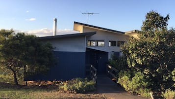 Premium Villa, 2 Bedrooms, Vineyard View | 1 bedroom, premium bedding, blackout curtains, iron/ironing board