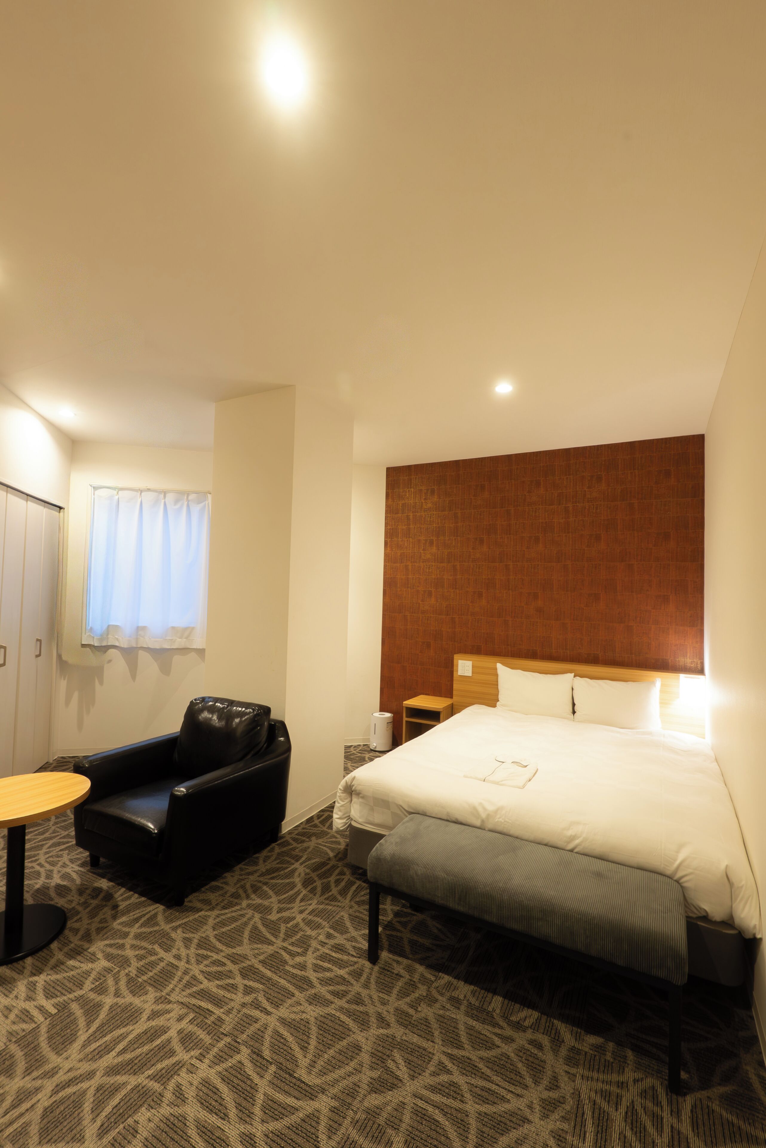 Premium bedding, pillow-top beds, in-room safe, desk