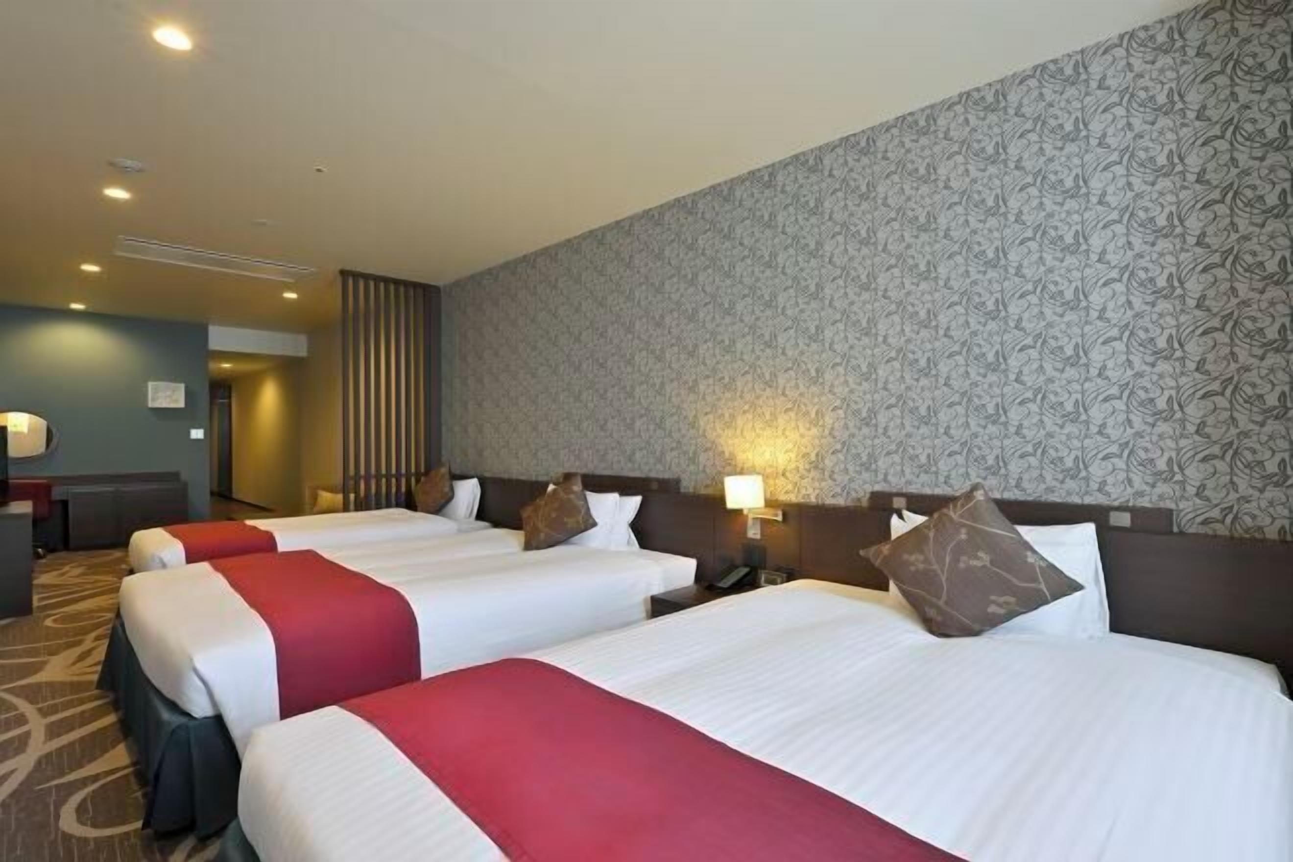 In-room safe, desk, free WiFi, bed sheets