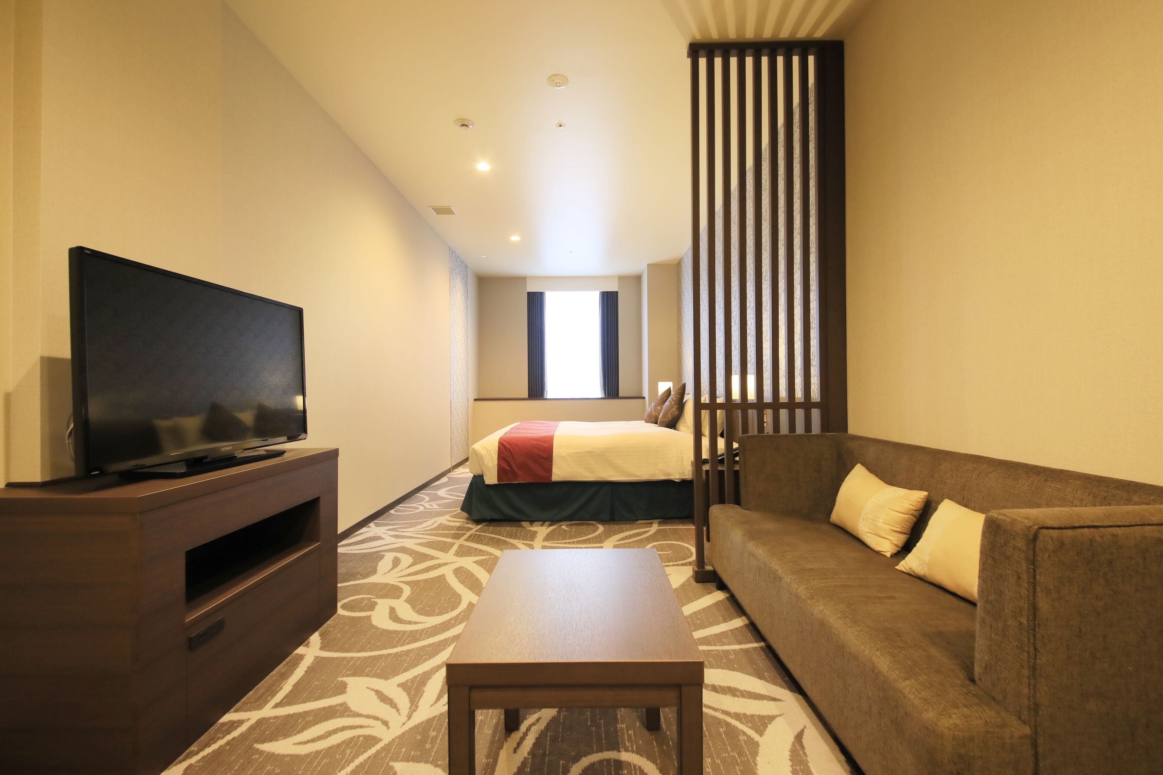 standard double room, non smoking (single use) | 1 bedroom, in-room safe, desk, free wifi