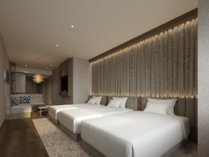 In-room safe, desk, free WiFi, bed sheets - Quintessa Hotel Osaka Bay (Osaka)