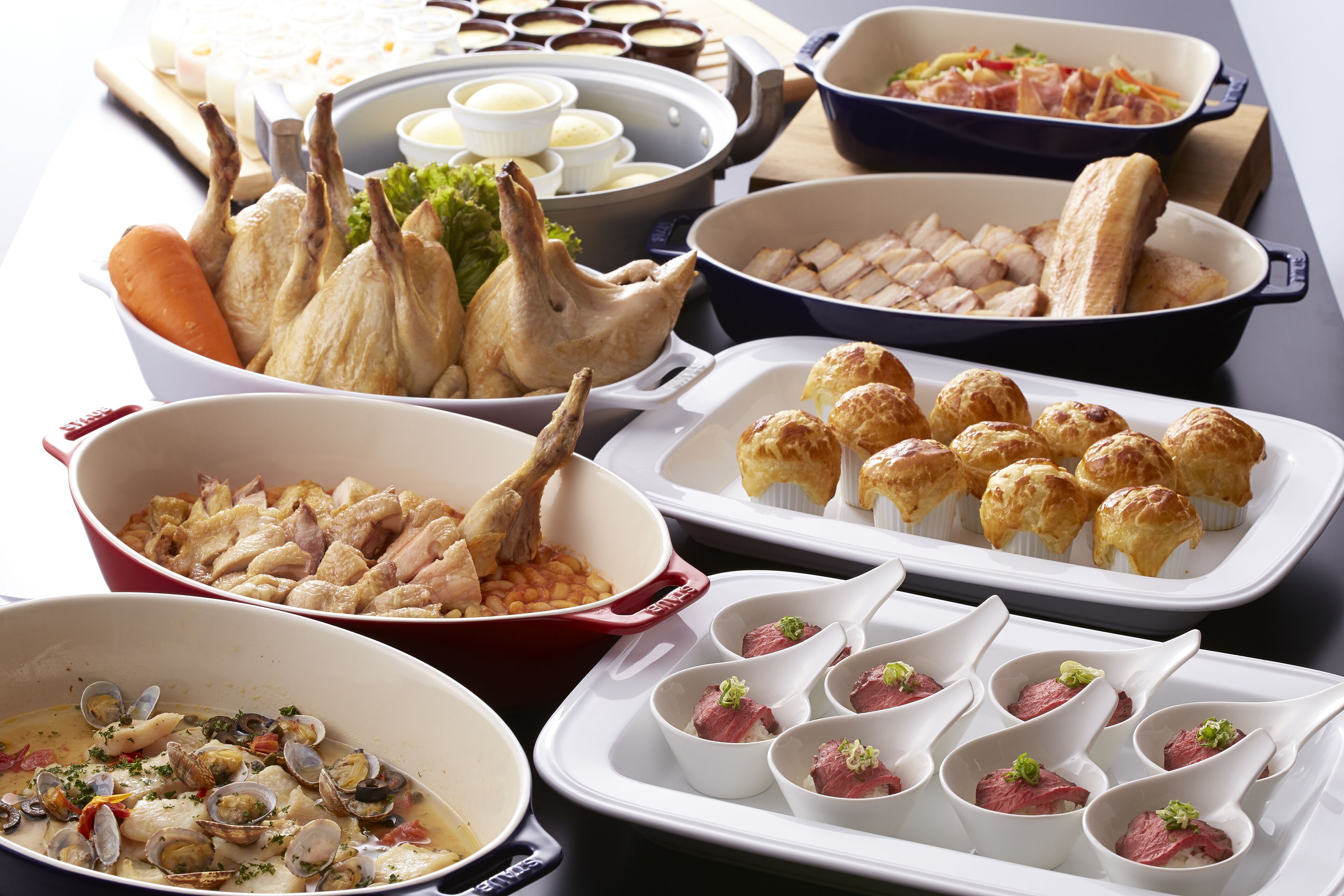 daily buffet breakfast (jpy 3000 per person)