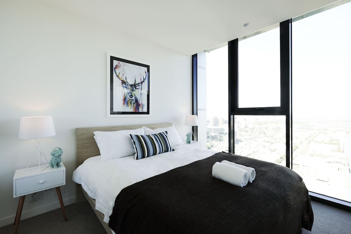 2 bedrooms, desk, iron/ironing board, free WiFi