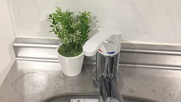 Standard Twin Room | Private kitchenette | Fridge