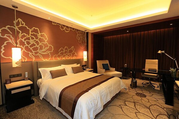 Deluxe Room, 1 Queen Bed