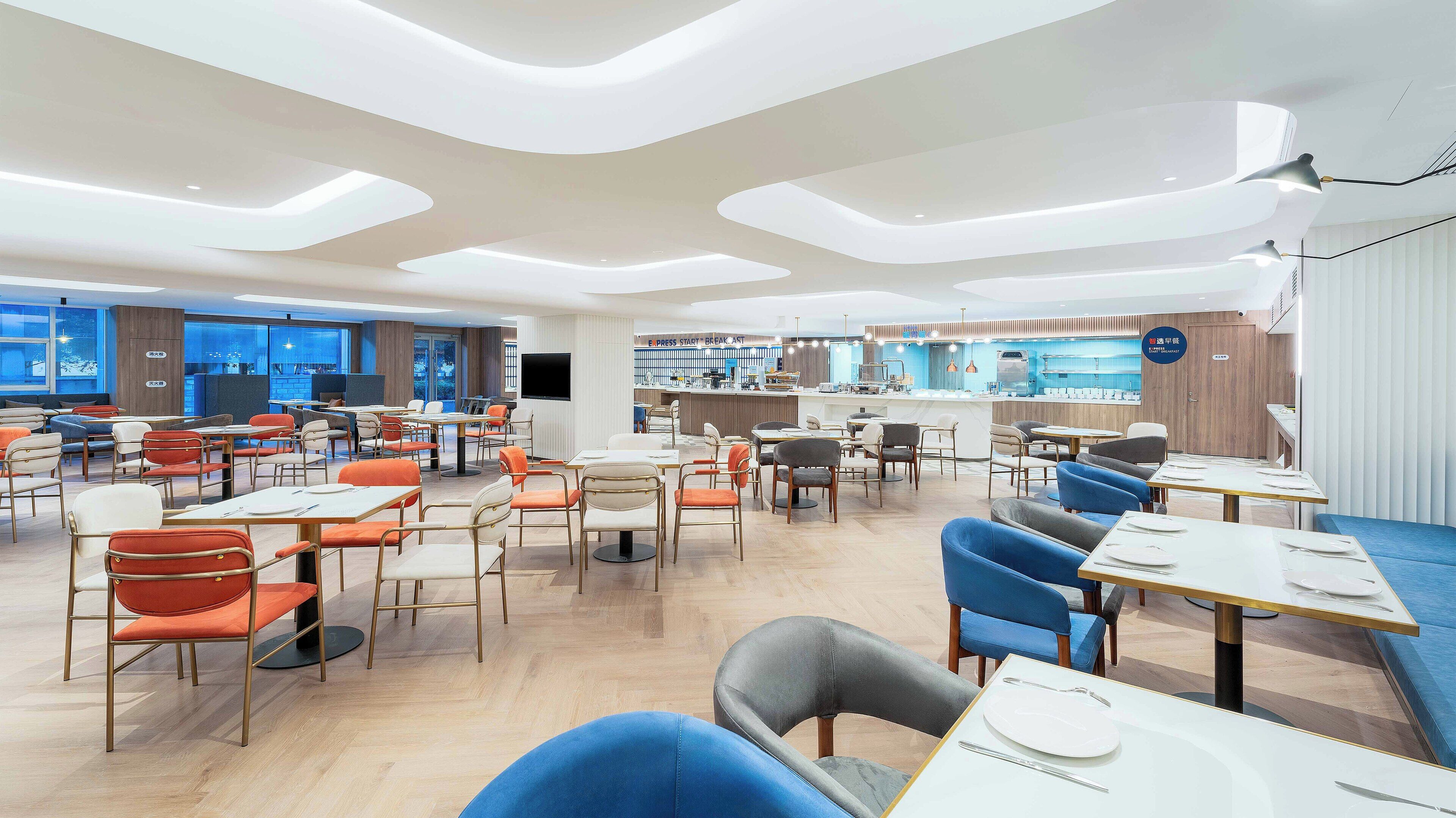 包含每日自助早餐