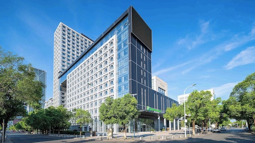 Holiday Inn Express Wuhan Jinyin Lake by IHG
