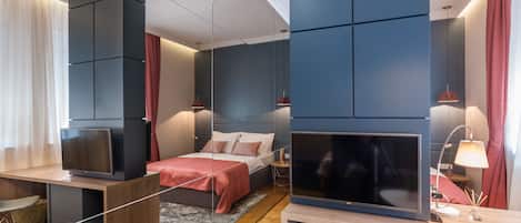 豪華雙人房 (with extra bed) | 高級寢具、迷你吧贈品、書桌、手提電腦工作空間