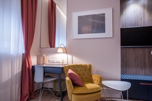 Chambre Deluxe double, baignoire | Literie de qualité, minibar contenant certains articles gratuits, bureau