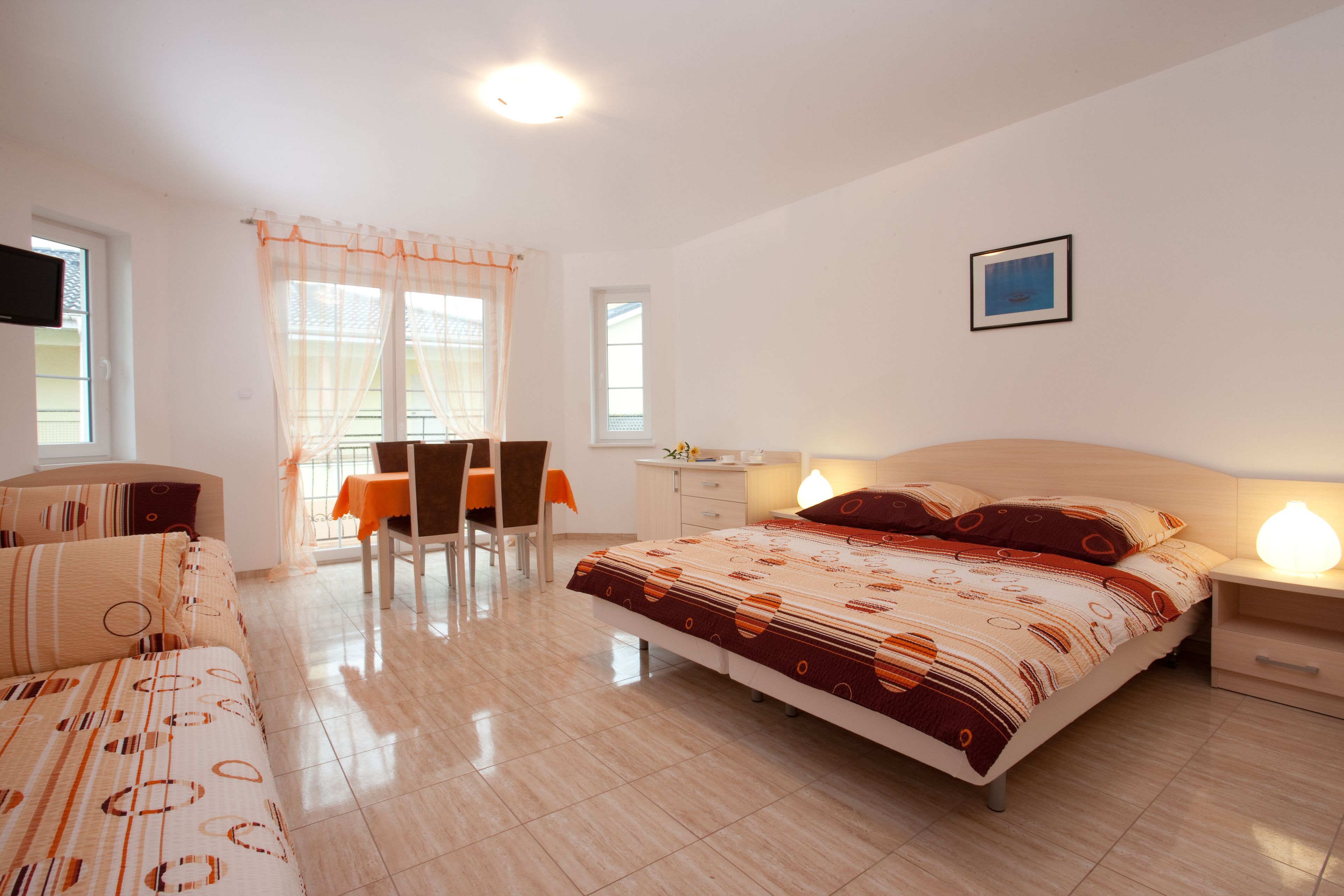 Kamar Quadruple | Meja kerja, setrika/meja setrika, dan tempat tidur bayi (biaya tambahan)