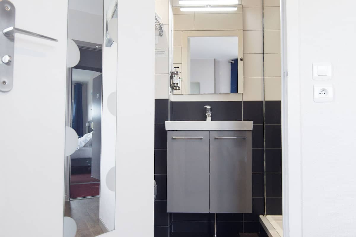 free toiletries, hair dryer, towels