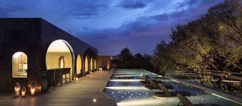 Cross Chiang Mai Riverside