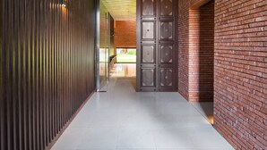 Pintu masuk dalaman