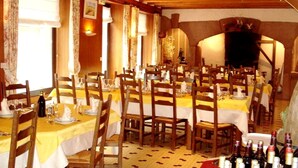 Restaurant - Auberge Aux Portes de Conques (Conques-en-Rouergue)