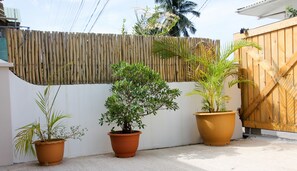 Courtyard - MC Self Catering (Praslin Island)