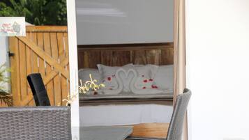 Apartment, 1 Bedroom, Kitchen | Living area | Flat-screen TV