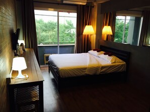Double Room with Shower | Δωρεάν Wi-Fi, κλινοσκεπάσματα 