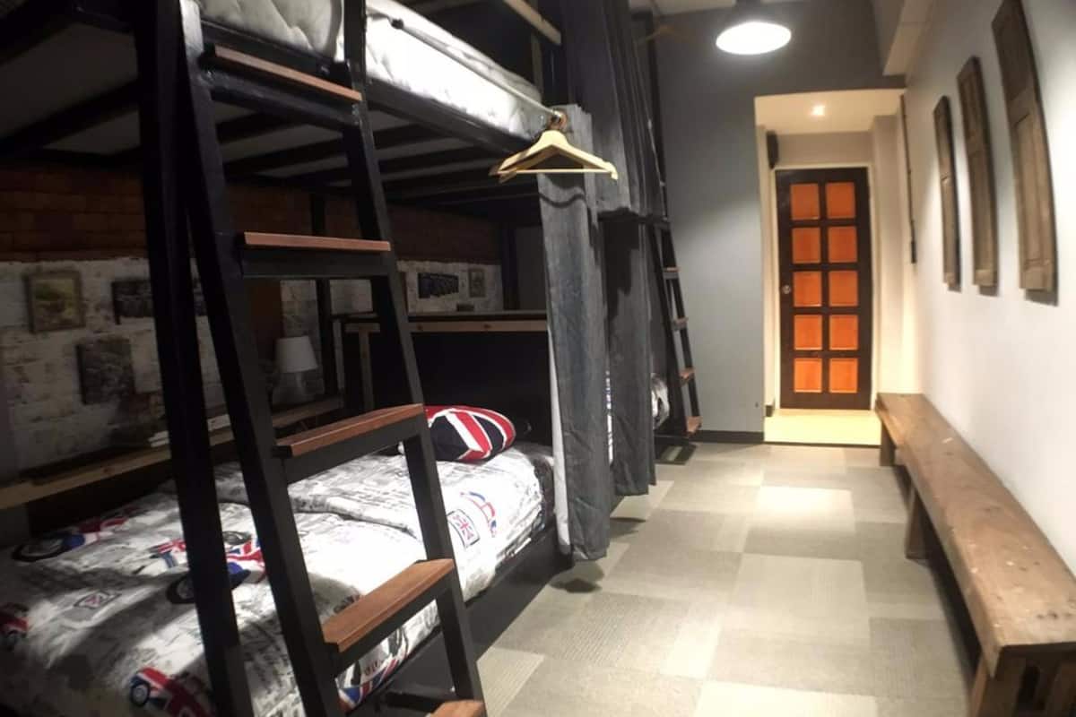 Family Room with Shower | Free WiFi, bed sheets