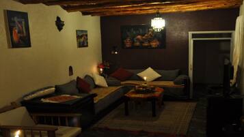 Comfort Double Room, Garden View | Executive lounge