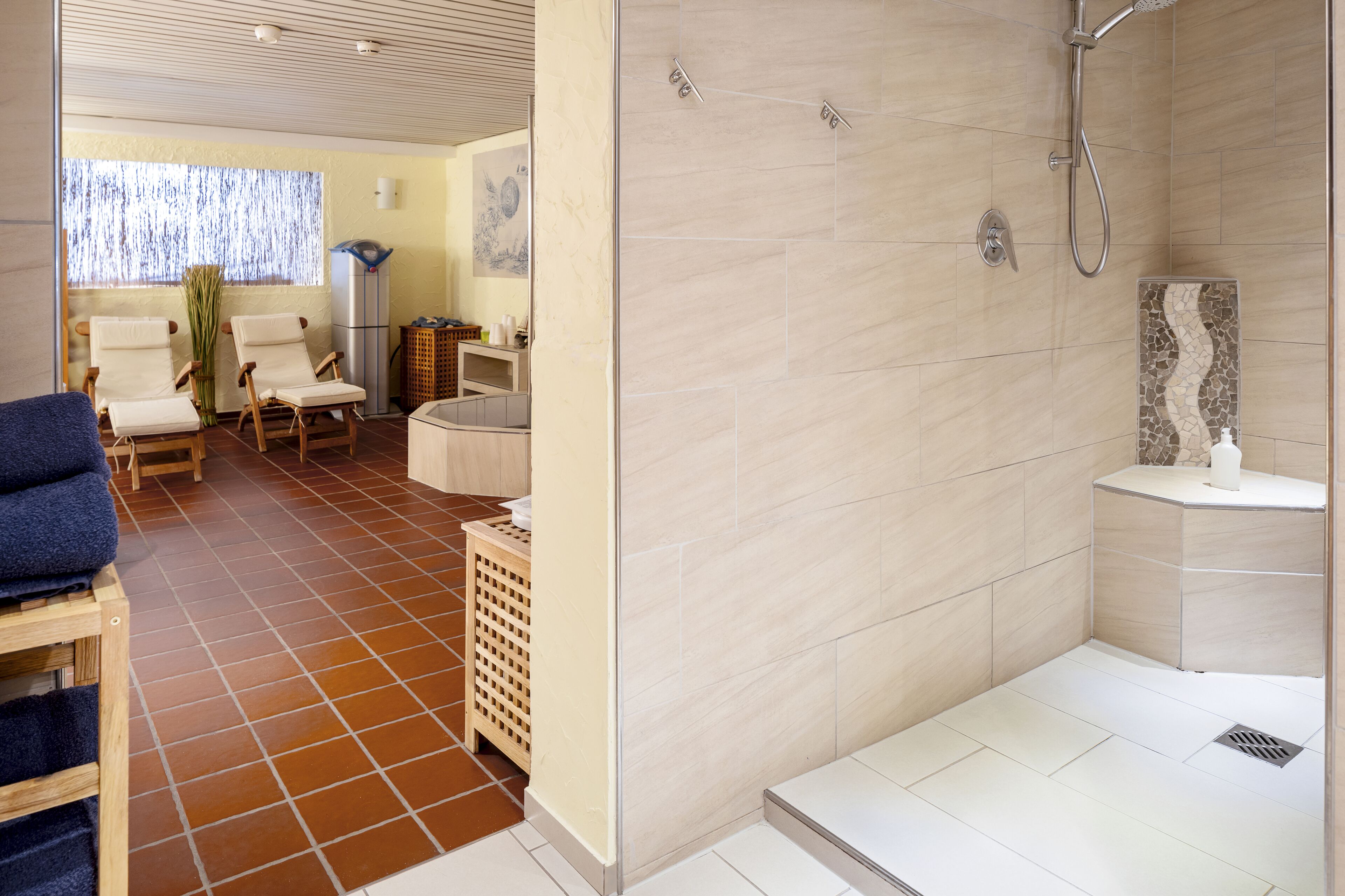 body treatments, body wraps, body scrubs, facials