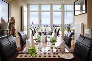 供应晚餐，地区菜