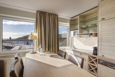 SuĆte (HPR) | Cozinha privada | Cafeteira/chaleira