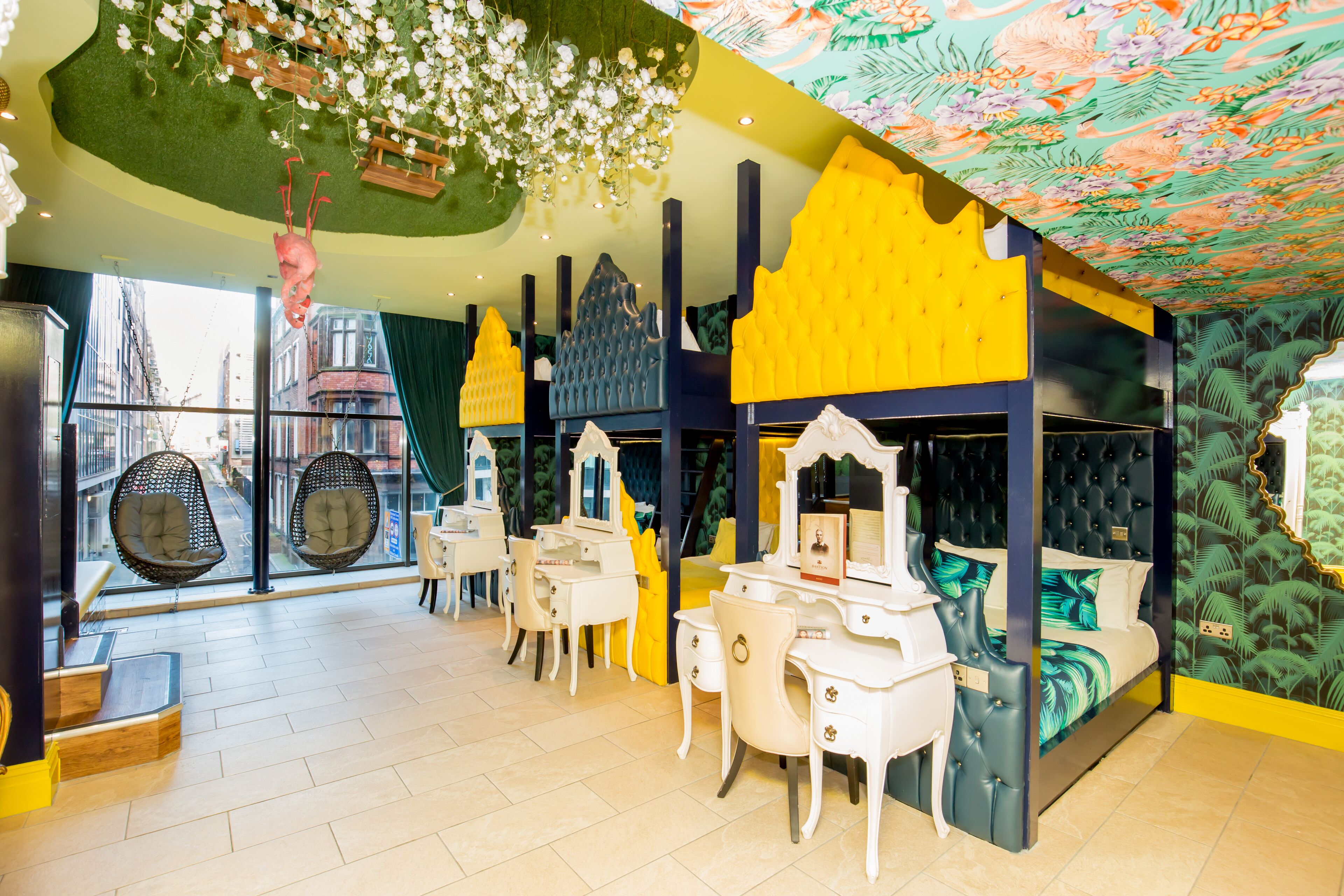 Deluxe Room, 1 Bedroom, Hot Tub | Premium bedding, in-room safe, individually decorated
