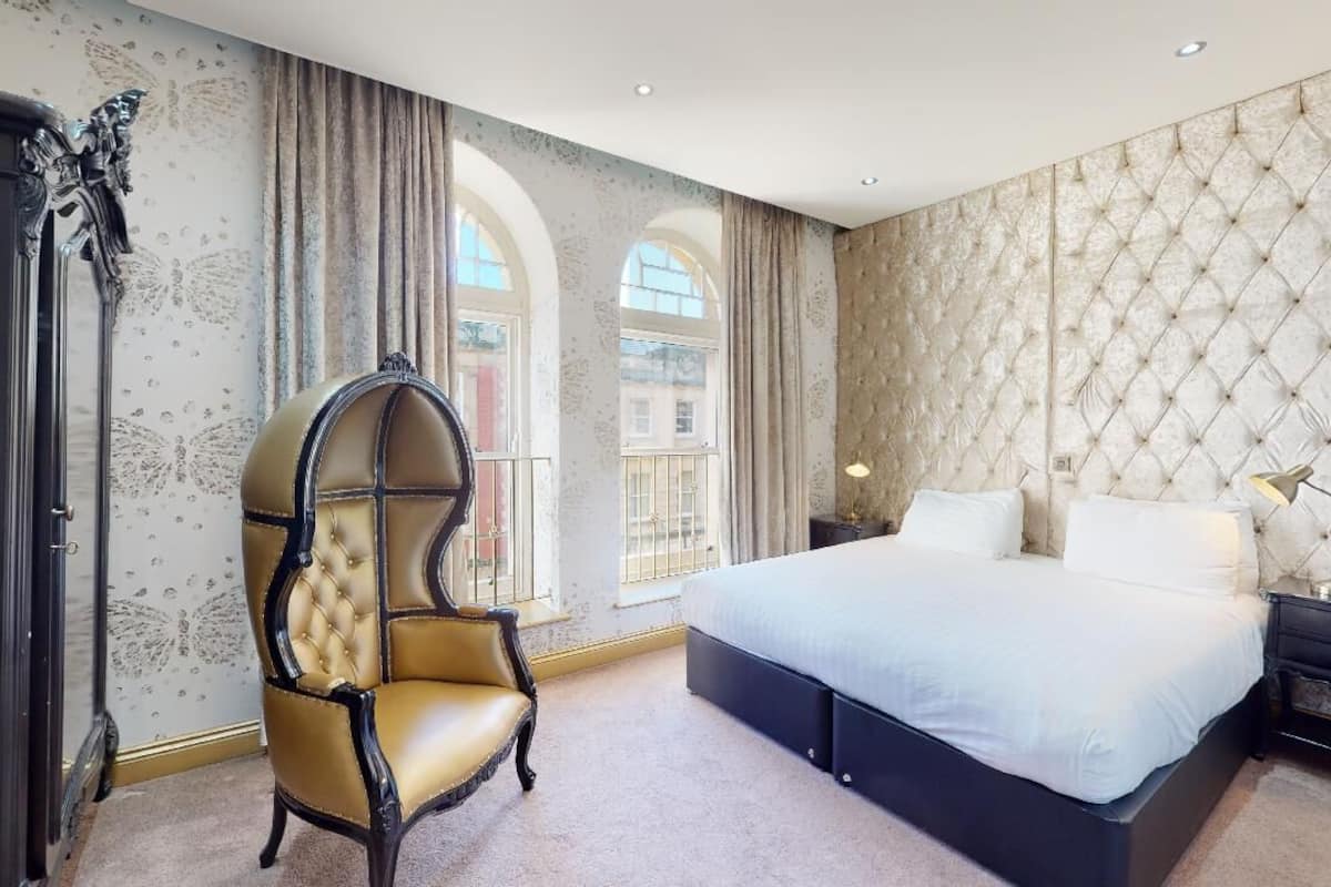 奢華雙人房 | 房內夾萬、獨特設計、熨斗/熨衫板、免費 Wi-Fi