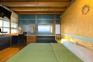 Luxury-Villa, 2 Schlafzimmer, eigener Pool | 2 Schlafzimmer, Zimmersafe, Schreibtisch, schallisolierte Zimmer