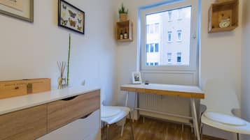 Studio | 1 bedroom, WiFi (free)
