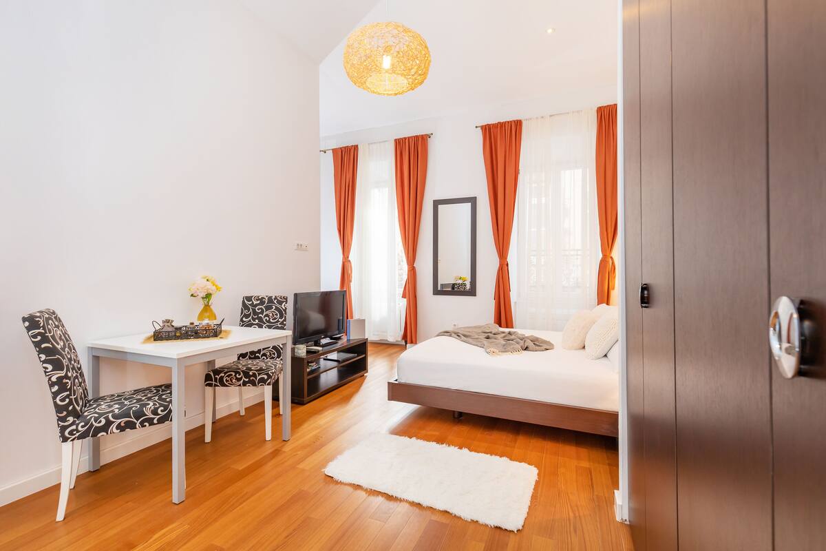 Superior Studio, 1 King Bed | 1 bedroom, Egyptian cotton sheets, premium bedding, down duvets