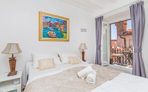 1 bedroom, Egyptian cotton sheets, premium bedding, down duvets - LaMaison Dubrovnik (Dubrovnik)