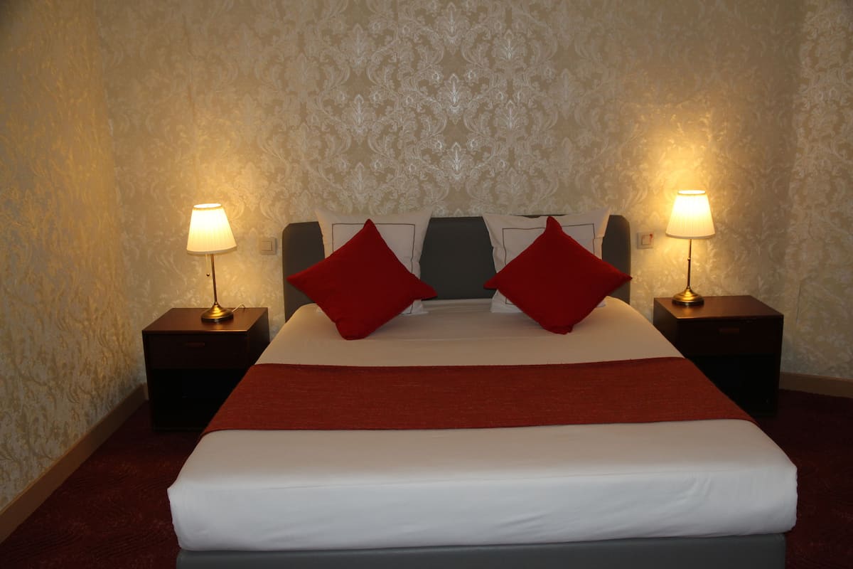 Standard Double Room | In-room safe, soundproofing, iron/ironing board (on request)