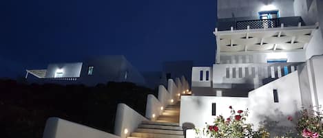 Villa, 1 Bedroom, Sea View (Shell) | In-room safe, desk, soundproofing, iron/ironing board