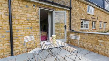 双人房或双床房, 露台, 副楼 | 露台