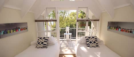 Two Bedroom Townhouse 9 | Ropa de cama de alta calidad, camas Select Comfort y insonorización