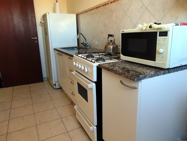 Appartement familial | Cuisine privée | Réfrigérateur, four à micro-ondes