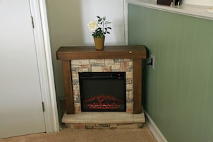 Deluxe Room, 1 Bedroom (Log Cabin) | Room amenity