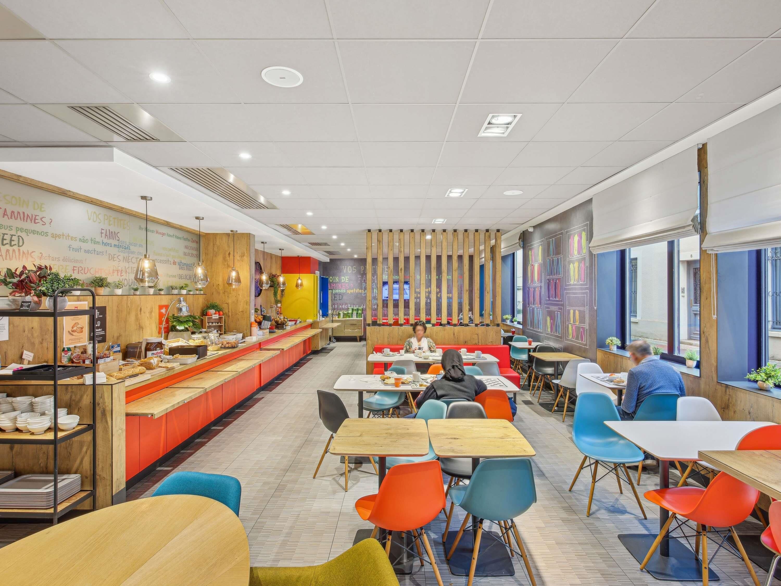 Daily buffet breakfast (EUR 13.90 per person)