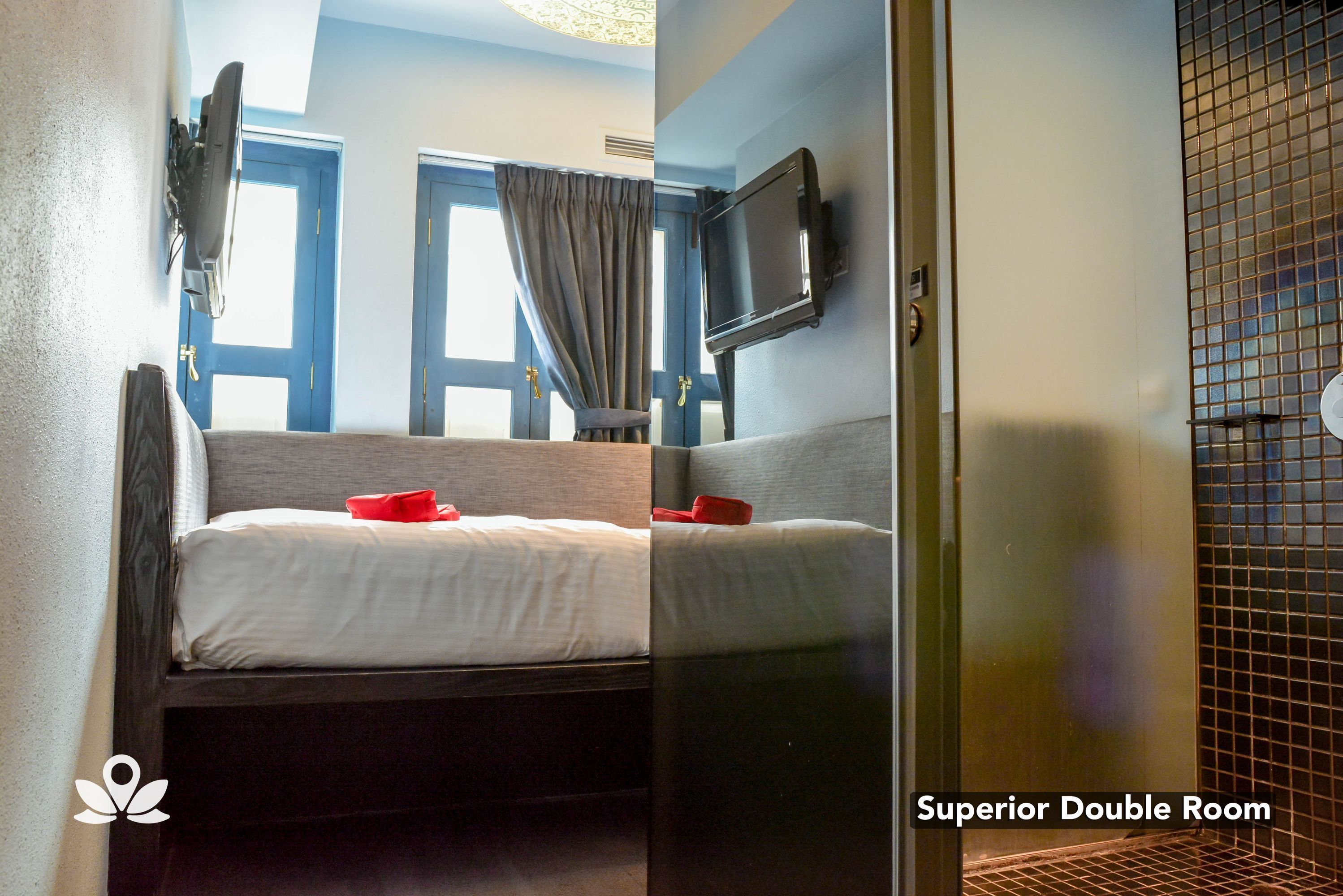 高級雙人房 | 客房內保險箱、熨斗/熨衣板、免費無線上網、床單