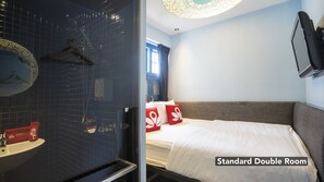 In-room safe, iron/ironing board, free WiFi, bed sheets - ZEN Rooms People's Park Complex (Singapore)