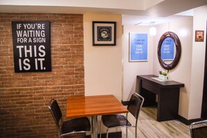 Restaurant - ZEN Rooms Pryce Business Park (Davao)