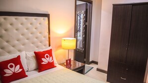Double Room | Desk, rollaway beds (surcharge), WiFi (free) - ZEN Rooms Pryce Business Park (Davao)