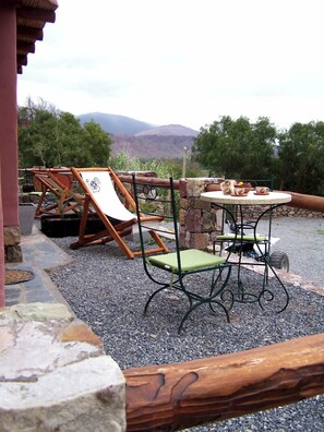 Outdoor dining - Villa del Cielo Hotel (Tilcara)