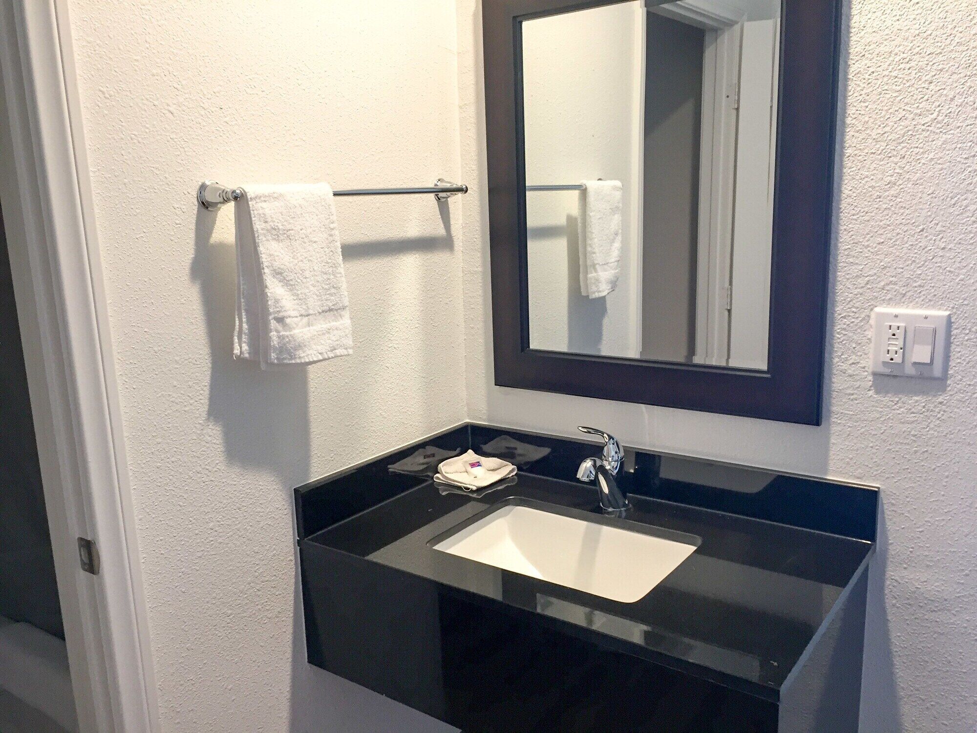 Foto - Motel 6-San Bernardino, CA - Downtown