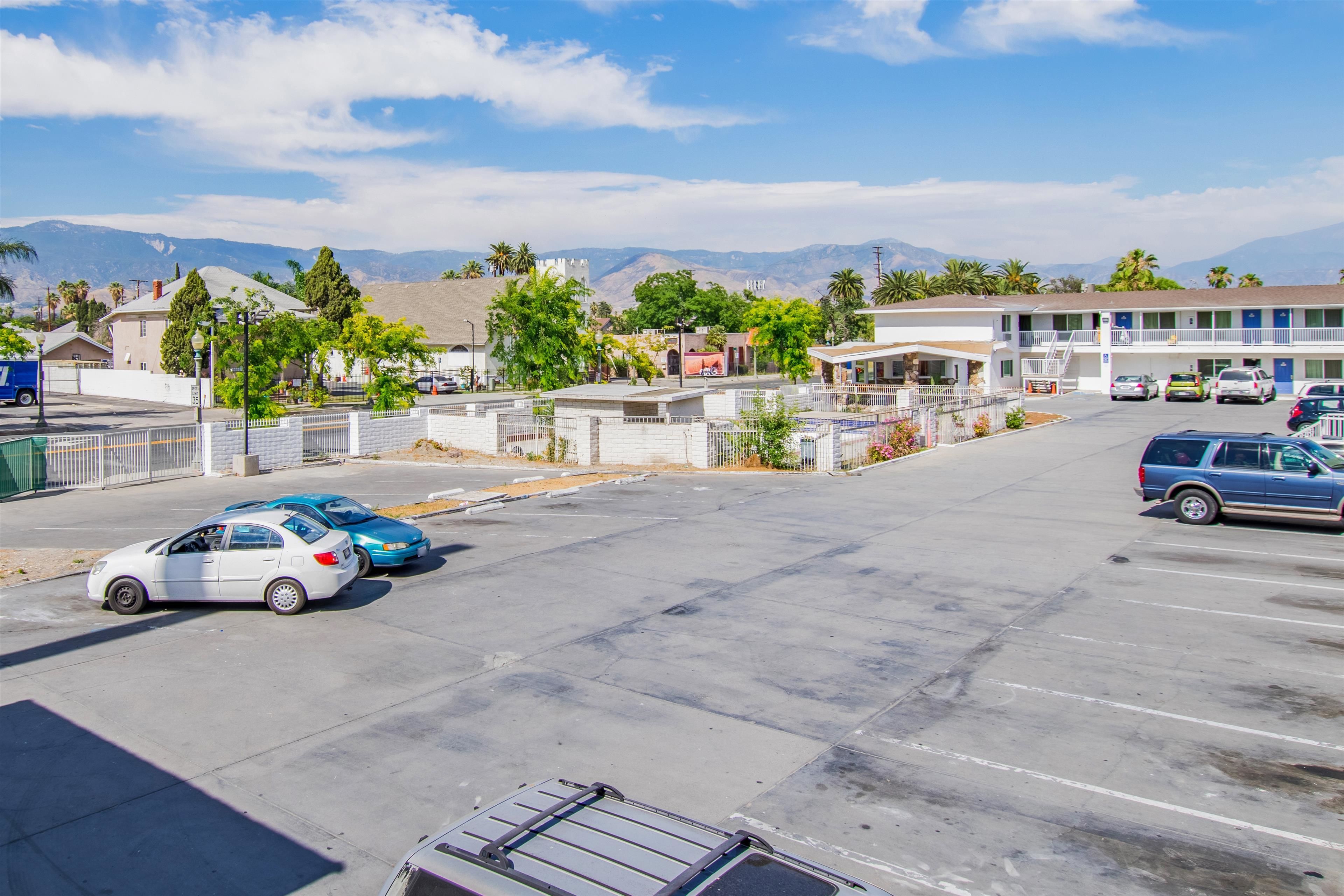 Foto - Motel 6-San Bernardino, CA - Downtown