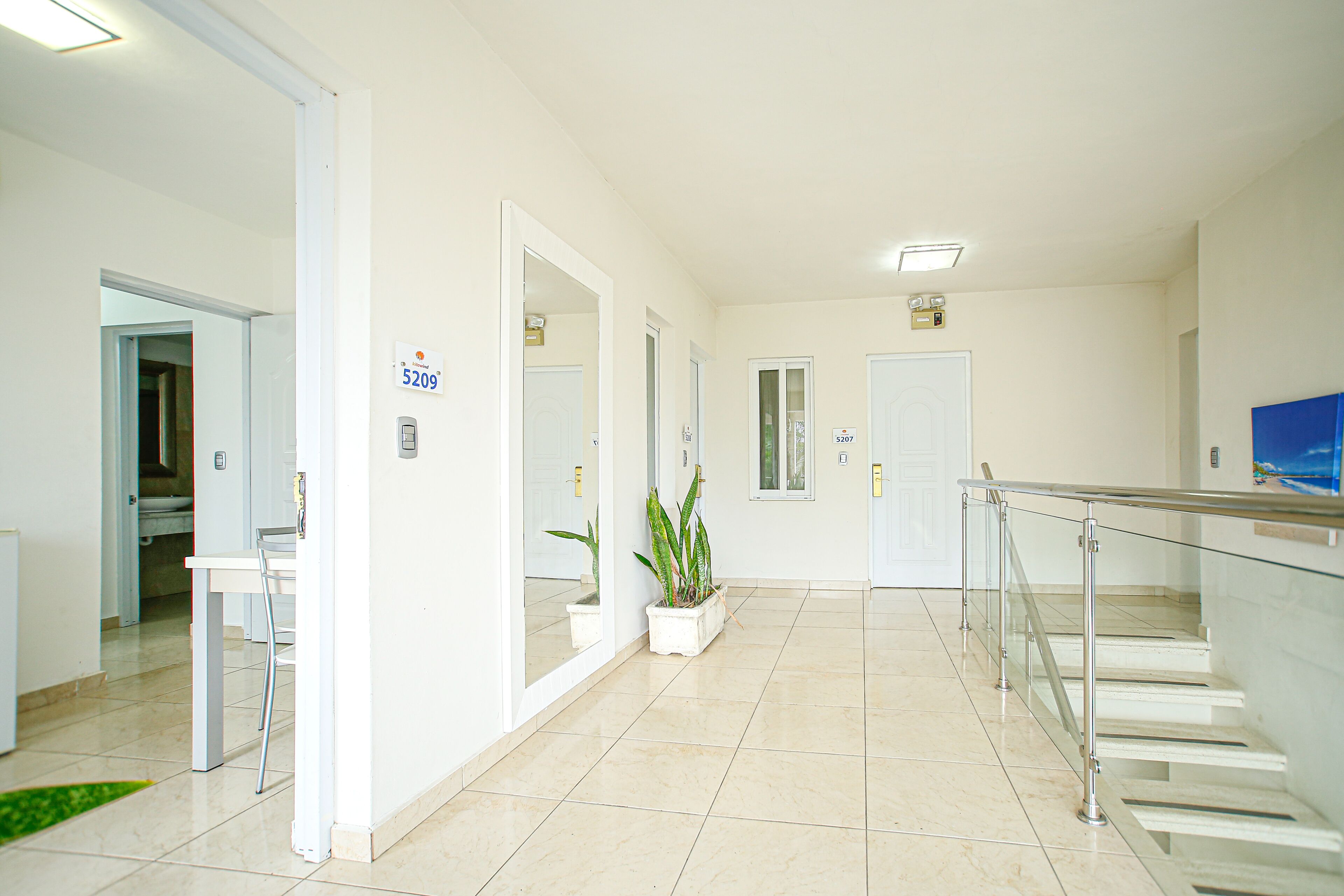 handrails in stairways