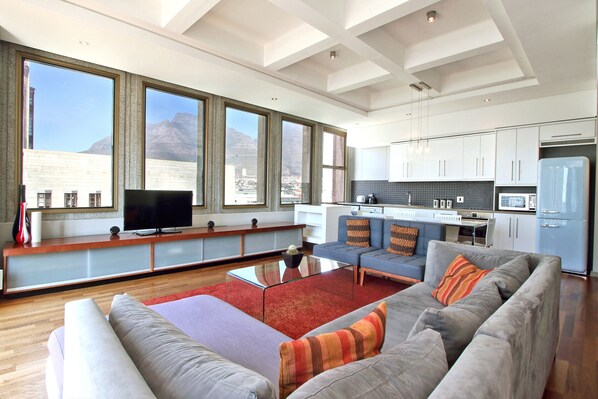 City Apartment | Living area | Smart TV, Netflix, streaming services - ITC Hospitality Group One Bedrooms Cartwright s Corner (Cape Town)