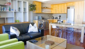 Departamento, 1 habitación (Faan) | Área de sala de estar | Smart TV, Netflix y servicios de streaming 