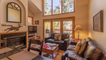 1 habitación, decoración personalizada y muebles diferentes